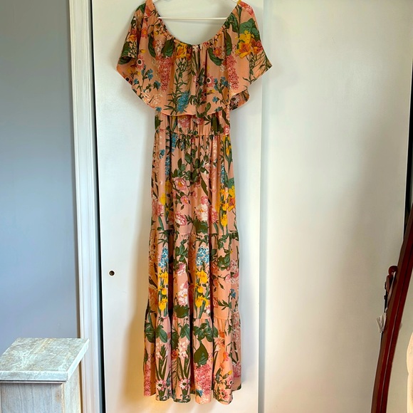 Pretty pink floral off shoulder dress Cato brand size medium with pockets - Picture 1 of 5